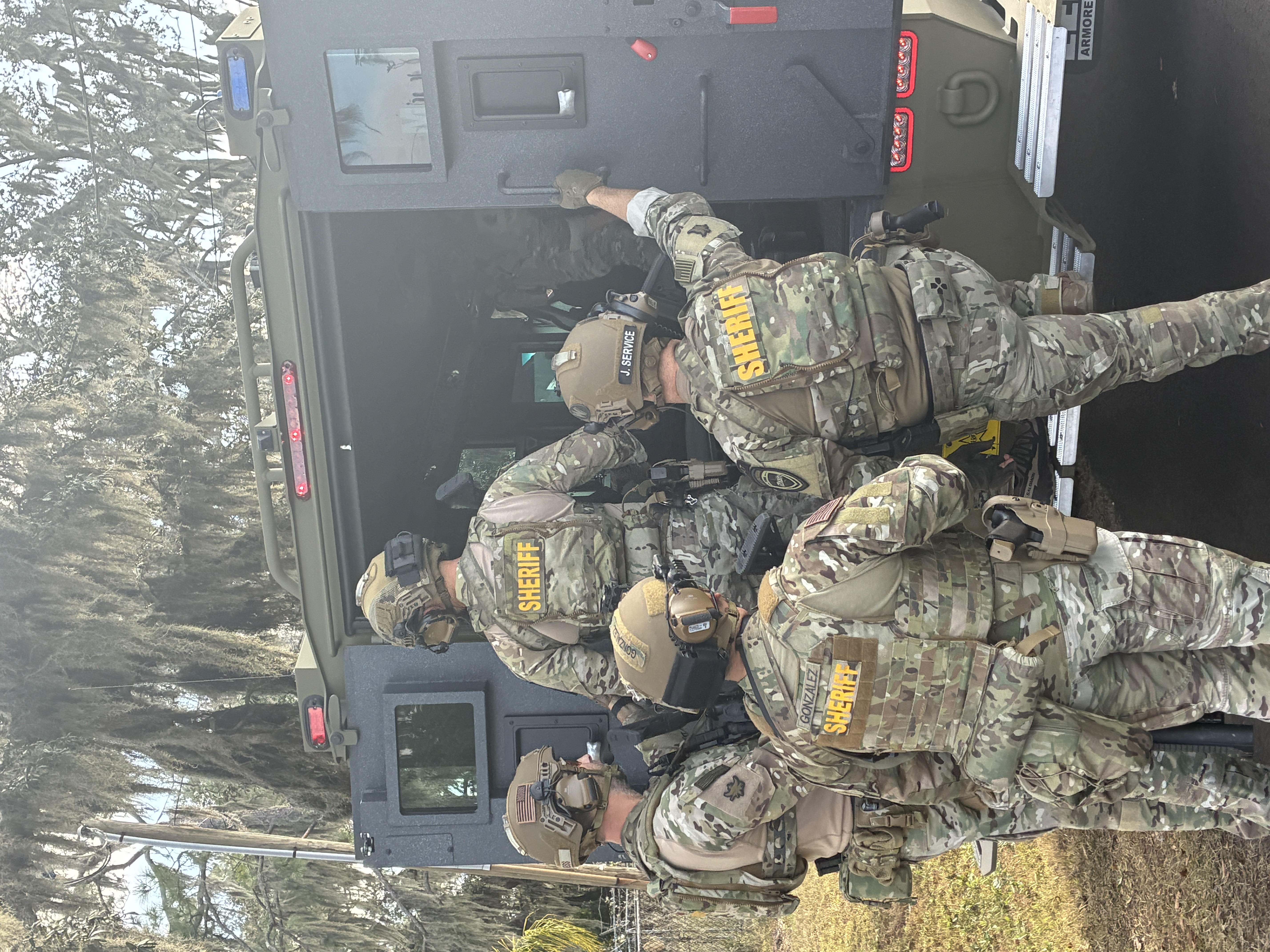 HCSO Successfully De-Escalates Suicidal Subject 