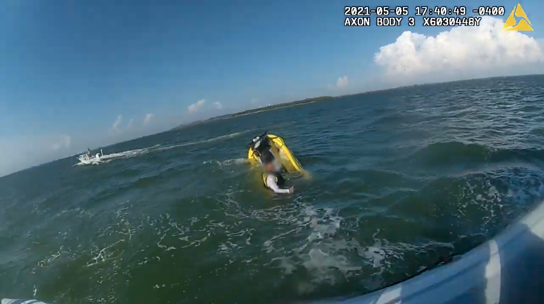 VIDEO: HCSO Marine Unit deputies rescue jet skiers