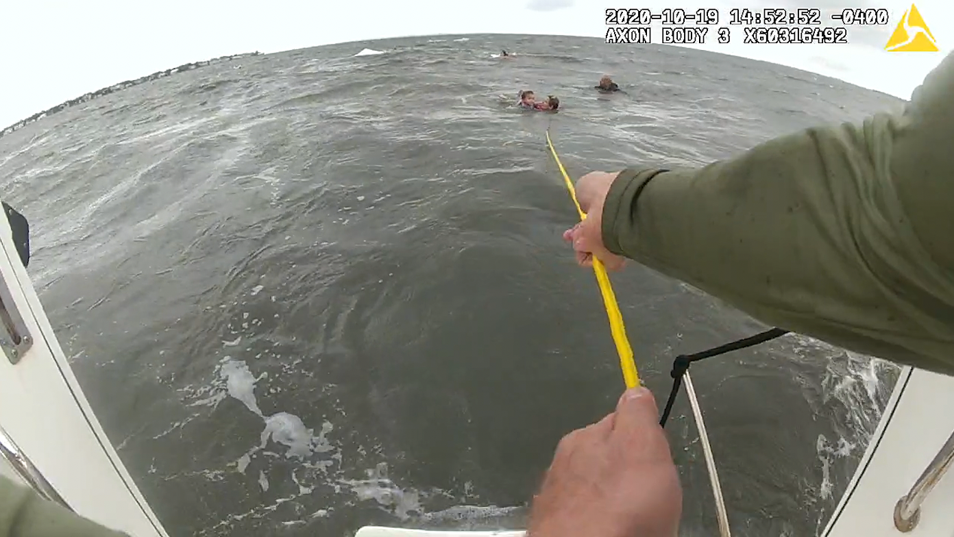 VIDEO: Seven rescued from capsized boat in Tampa Bay